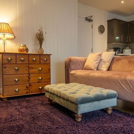 Cute 1 Bed Apartment 2 Mins From The Sea - Sleeps 4, Flat 8 The Gables, Church Street, Lyme Regis Exteriér fotografie